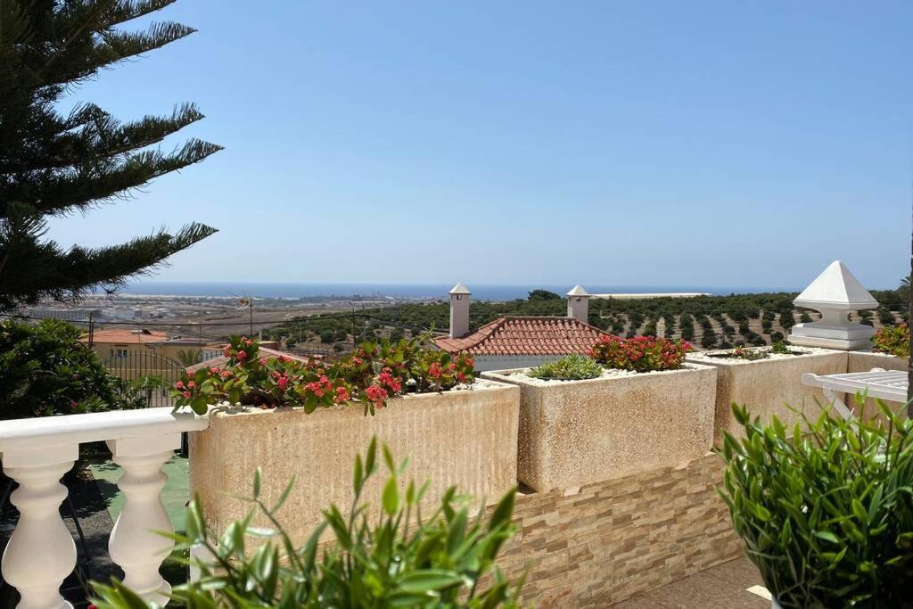 2 Apartments With Private Pool At Villa Diaz Aleman Salobre  Bagian luar foto